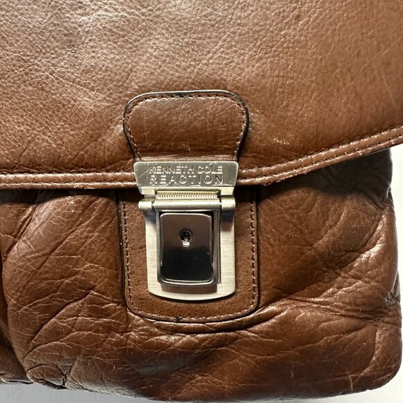 Kenneth Cole Reaction Brown Leather Messenger Bag - Picture 3 of 12